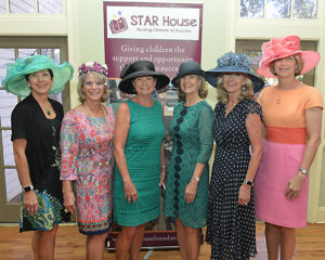 Star House (Big Hat Bingo) (8×10) 2018-013771